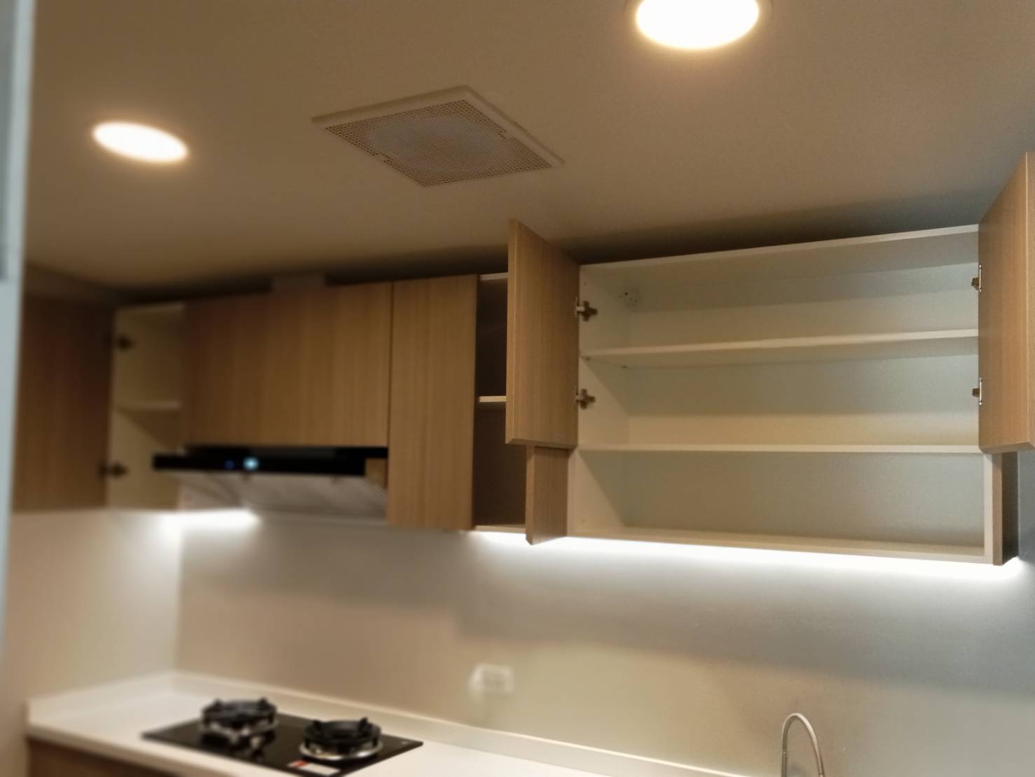 ครัวบิ้วอินกันชื้นishape 04 ครัวบิ้วอินกันชื้นishape 04